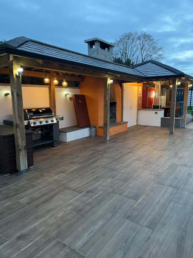 Green Monkey Lodge British Eksteriør bilde